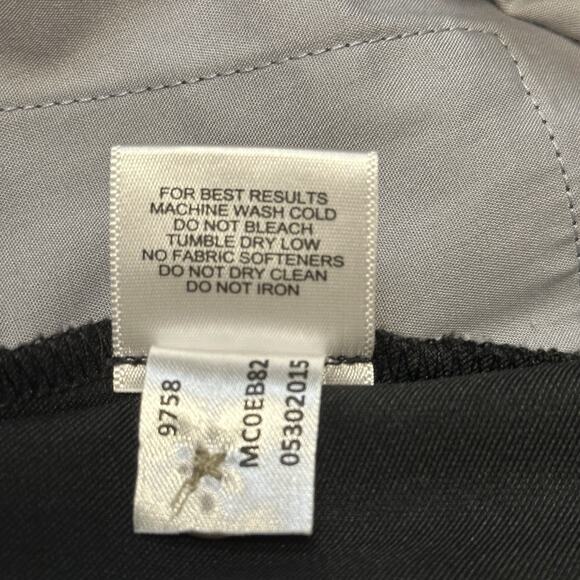 Peter Millar Wicking Shorts Mens 40 Black Solid 9" EB82 Chino Performance Golf - Picture 8 of 9